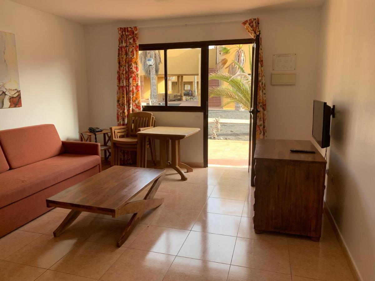 Apartamentos Corralejo Playa Oasis Екстер'єр фото
