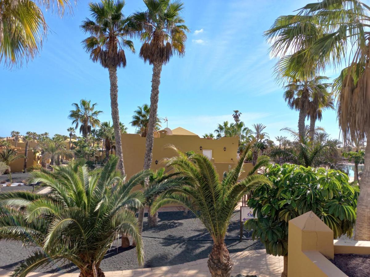 Apartamentos Corralejo Playa Oasis Екстер'єр фото