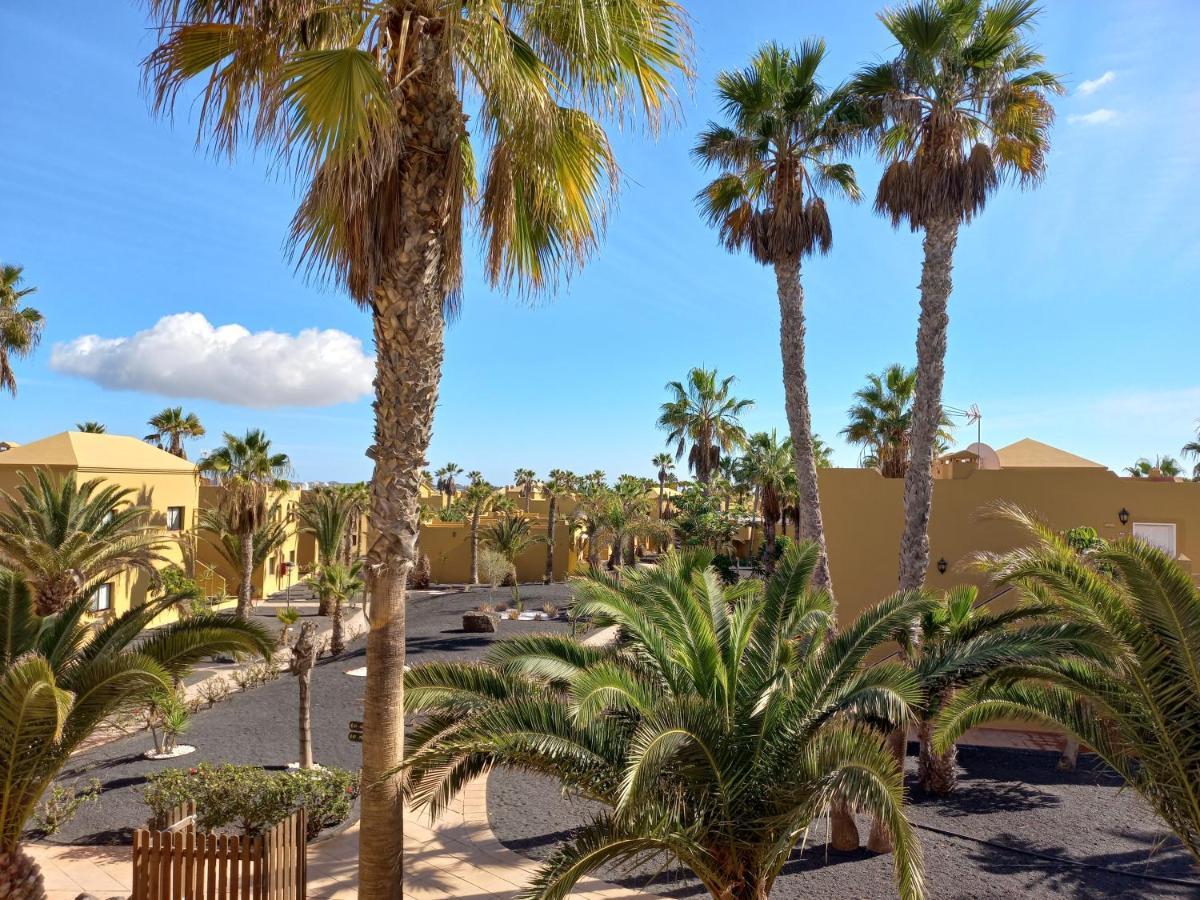 Apartamentos Corralejo Playa Oasis Екстер'єр фото