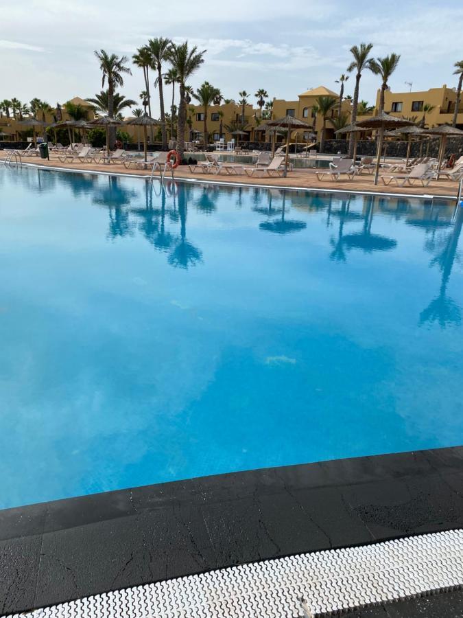 Apartamentos Corralejo Playa Oasis Екстер'єр фото